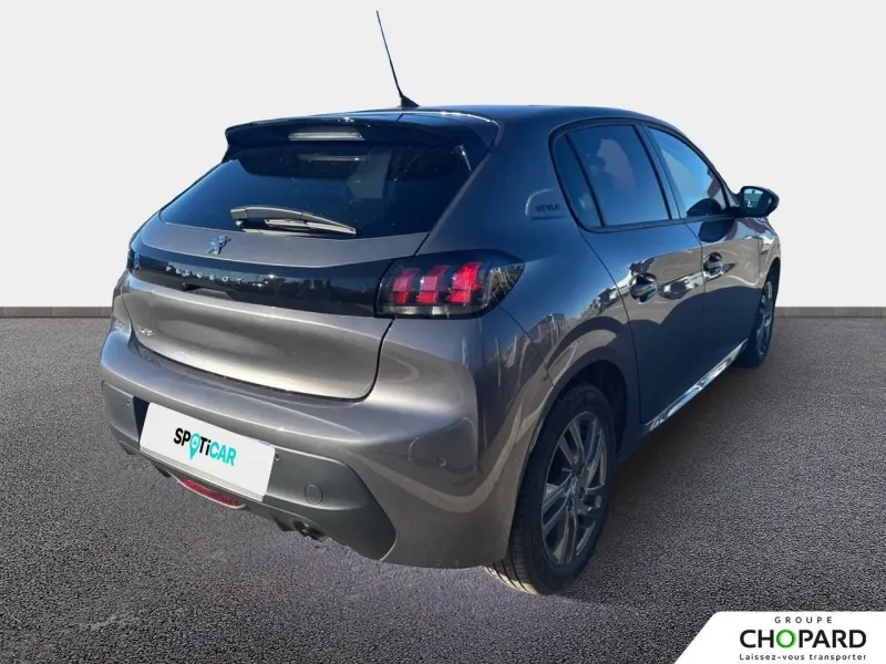 Image secondaire du véhicule 9