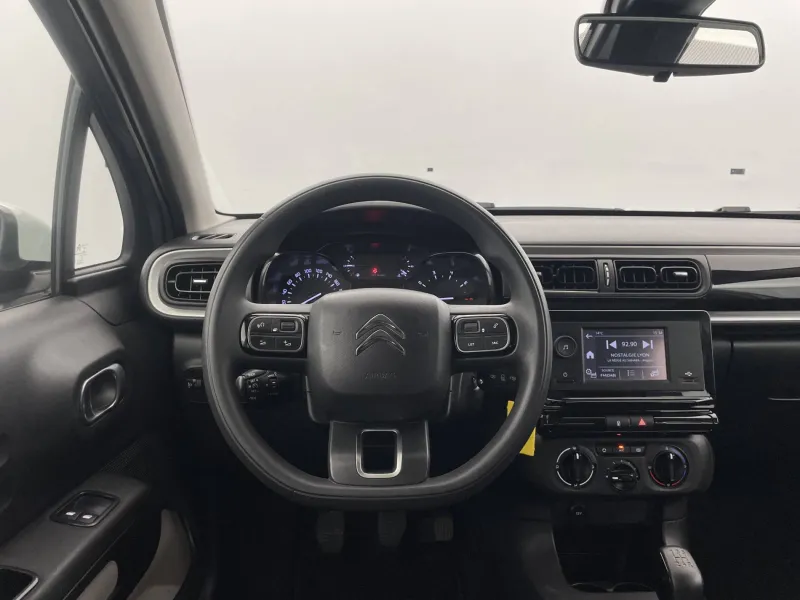 Image secondaire du véhicule 23