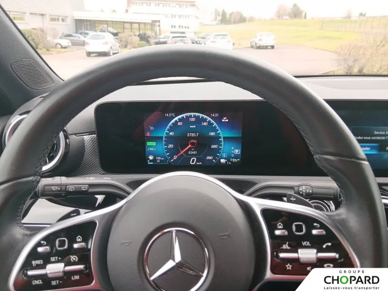 Image secondaire du véhicule 8