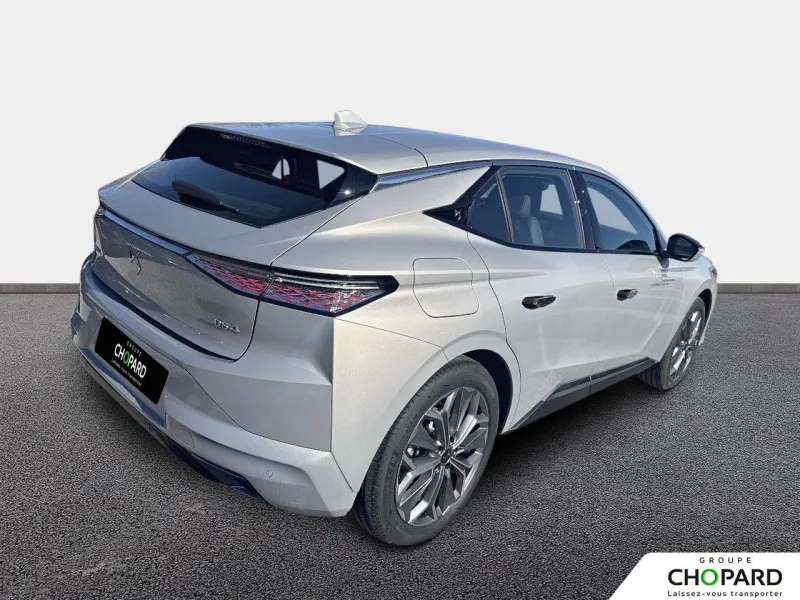 Image secondaire du véhicule 4