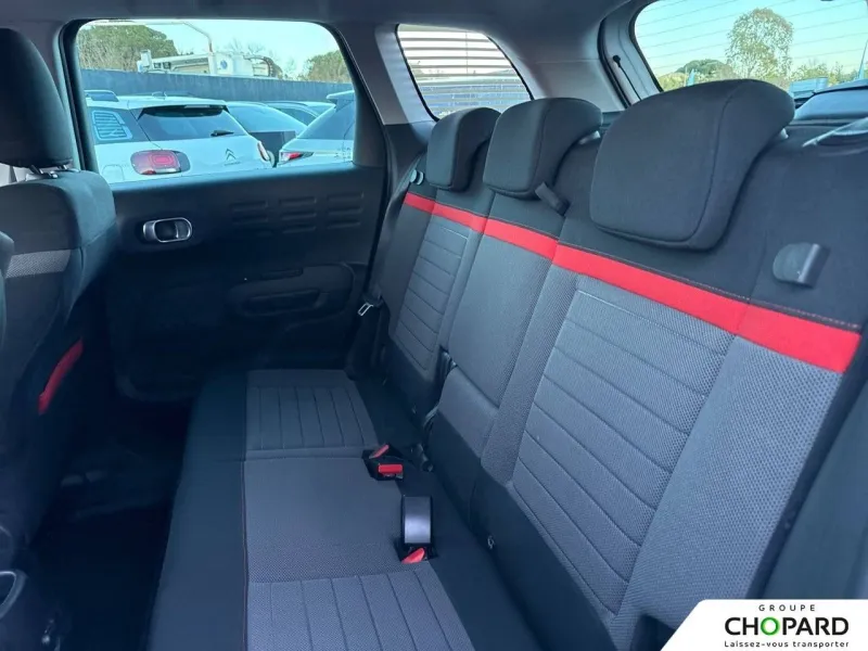 Image secondaire du véhicule 12