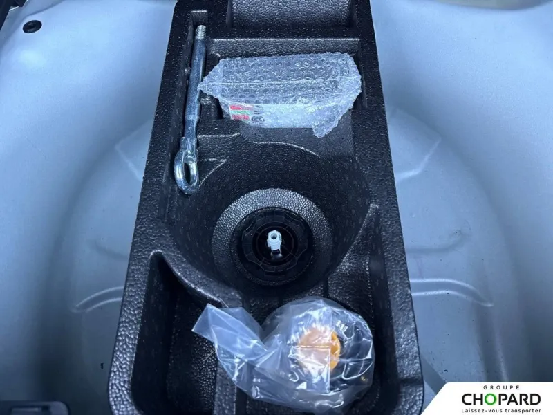 Image secondaire du véhicule 22