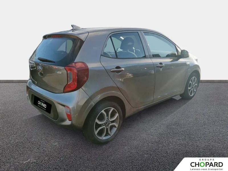 Image secondaire du véhicule 4