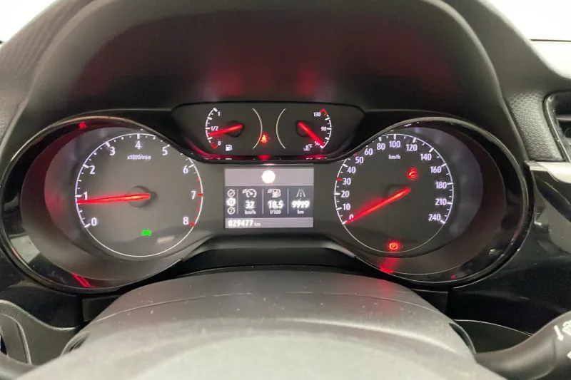 Image secondaire du véhicule 18