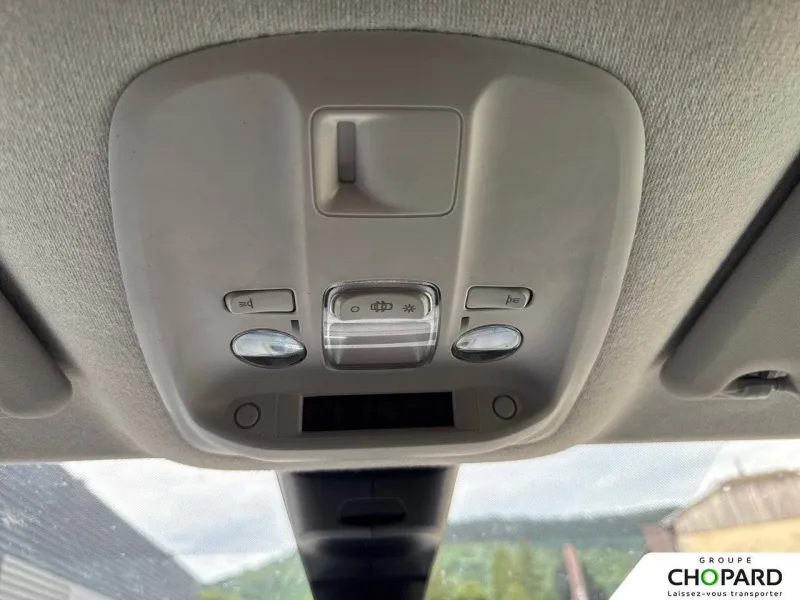 Image secondaire du véhicule 24