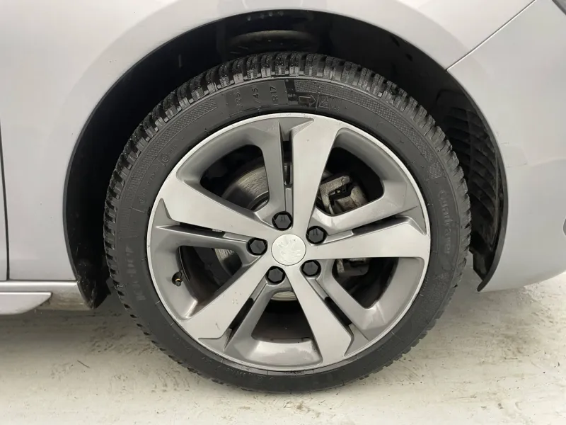 Image secondaire du véhicule 19