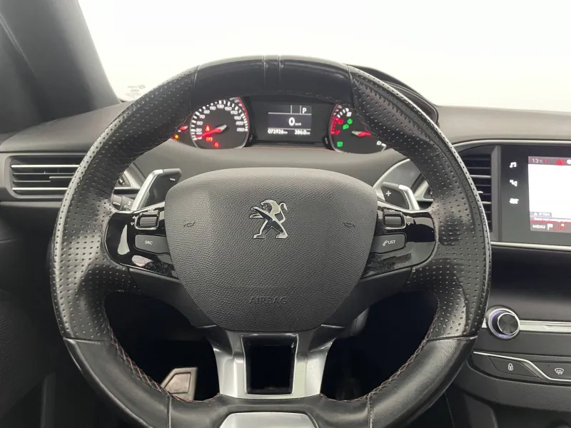 Image secondaire du véhicule 24