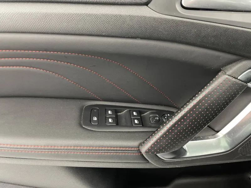 Image secondaire du véhicule 34