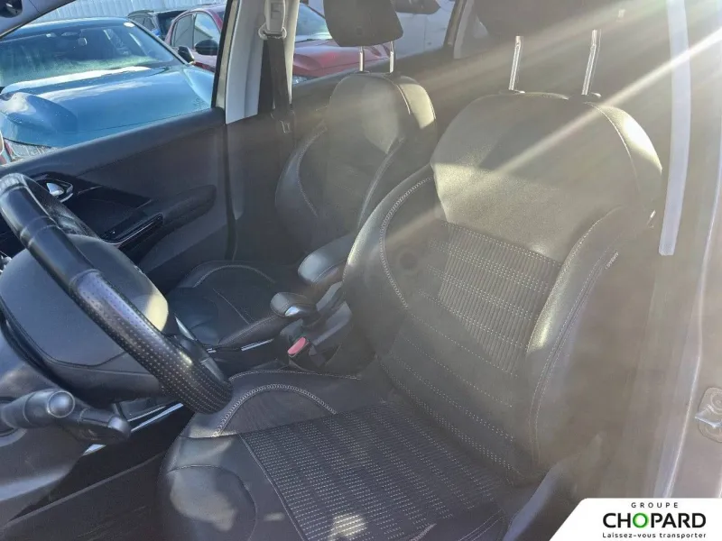 Image secondaire du véhicule 10