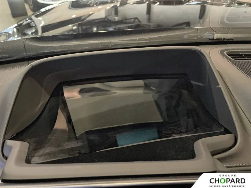 Image secondaire du véhicule 24