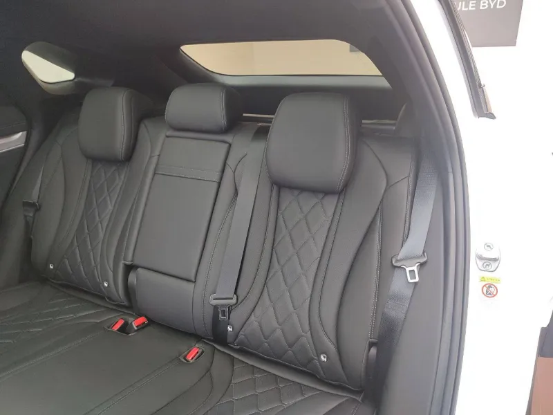 Image secondaire du véhicule 14