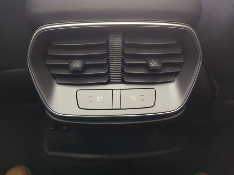 Image secondaire du véhicule 18