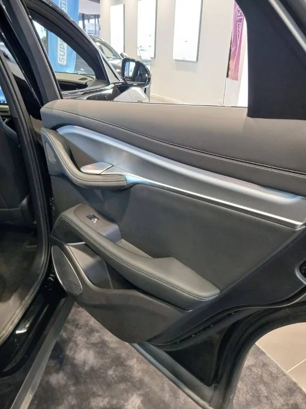 Image secondaire du véhicule 18