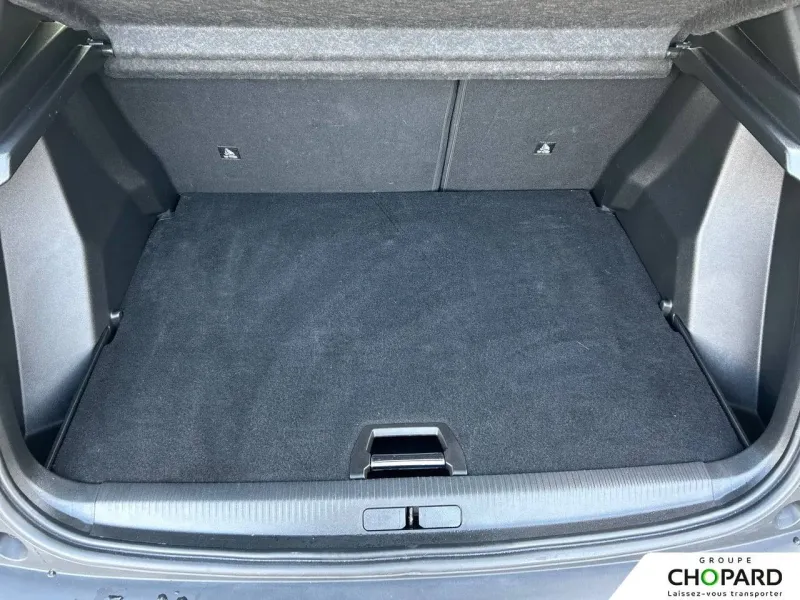 Image secondaire du véhicule 9