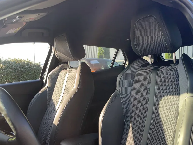 Image secondaire du véhicule 12