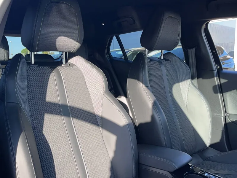 Image secondaire du véhicule 14