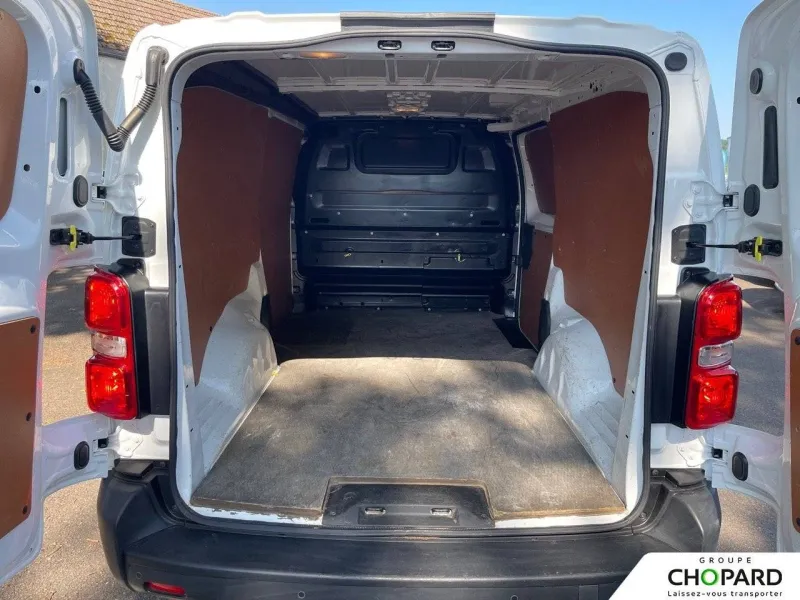 Image secondaire du véhicule 9