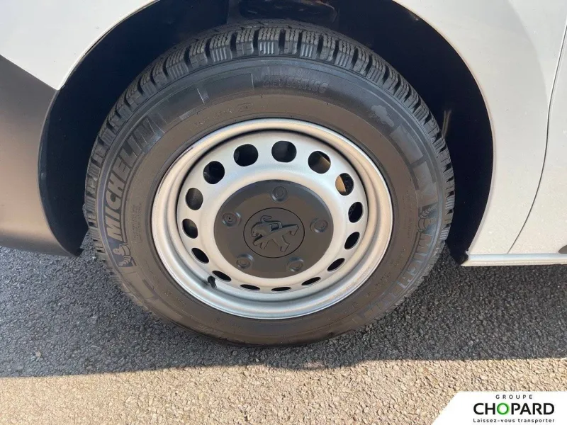 Image secondaire du véhicule 23