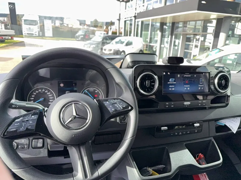 Image secondaire du véhicule 3