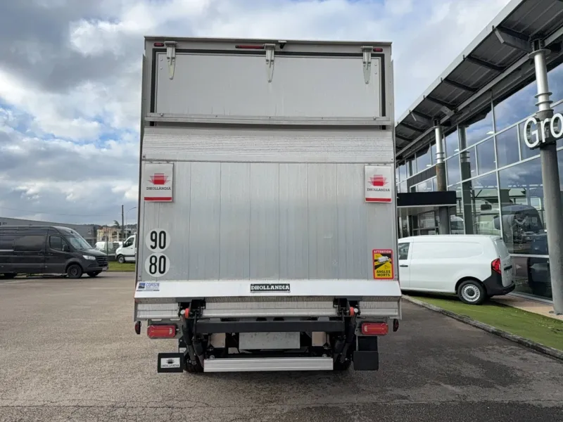 Image secondaire du véhicule 7