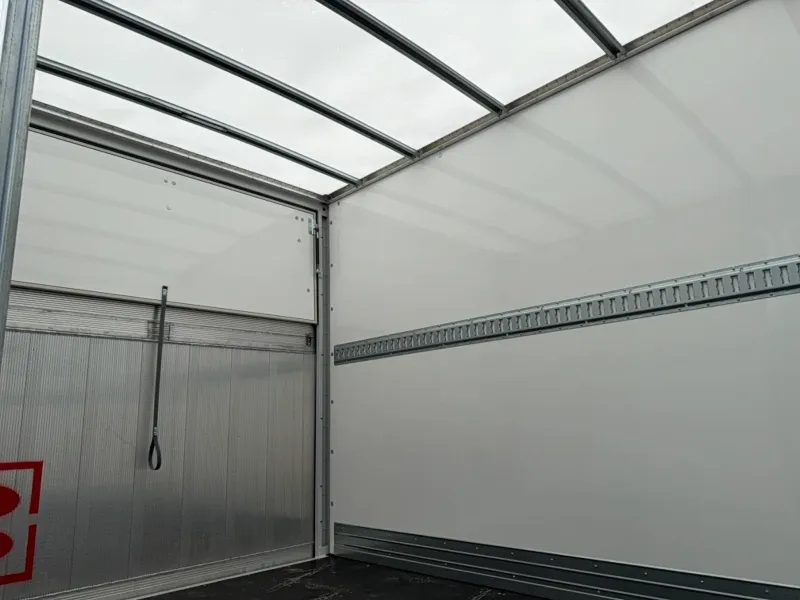 Image secondaire du véhicule 9