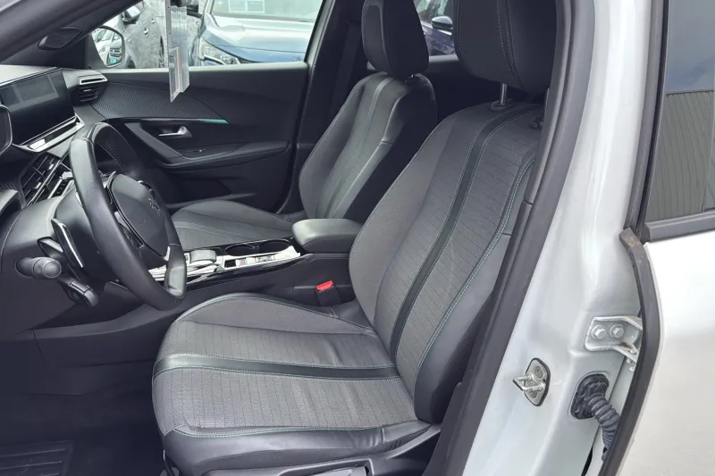 Image secondaire du véhicule 11