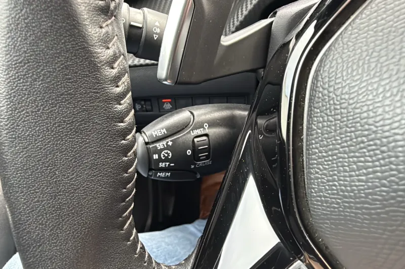 Image secondaire du véhicule 24