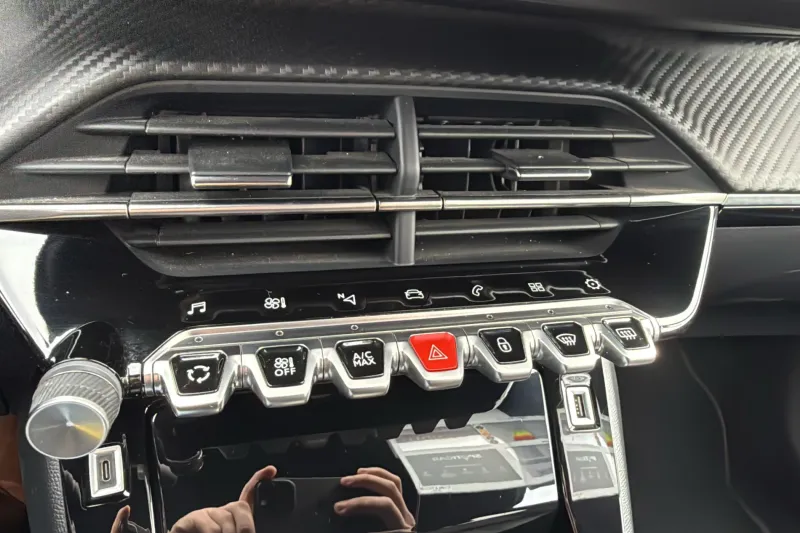 Image secondaire du véhicule 26