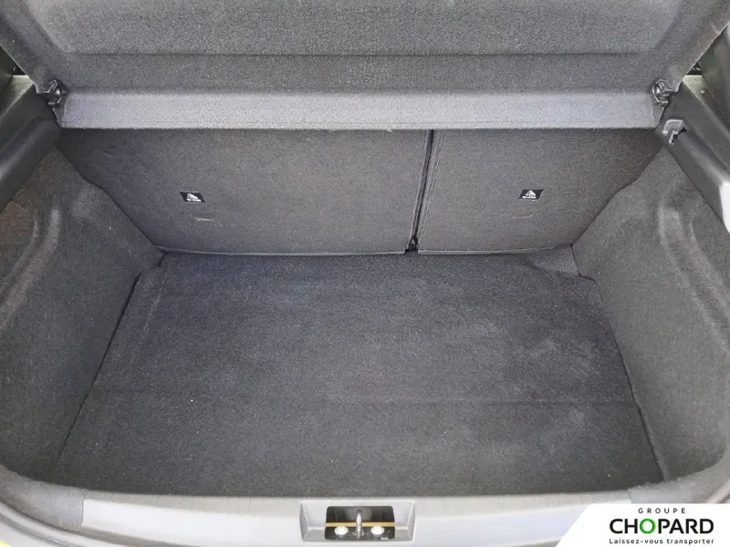 Image secondaire du véhicule 9