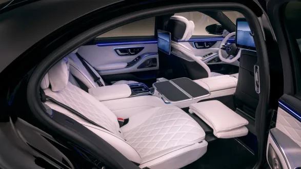 Mercedes Classe : Sièges arrière configuration couchée