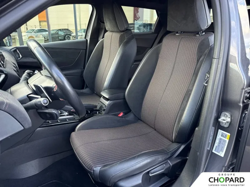 Image secondaire du véhicule 11