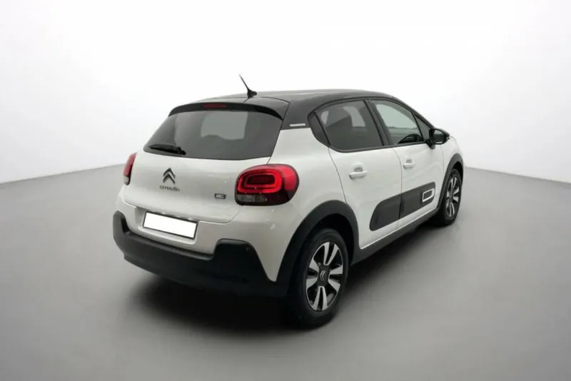 Image secondaire du véhicule 9