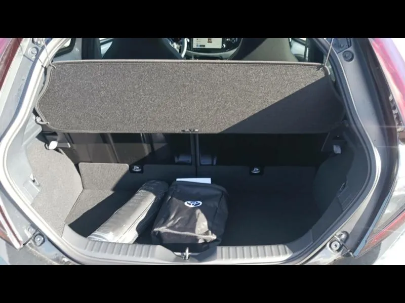 Image secondaire du véhicule 10