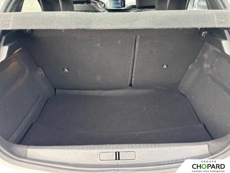 Image secondaire du véhicule 9