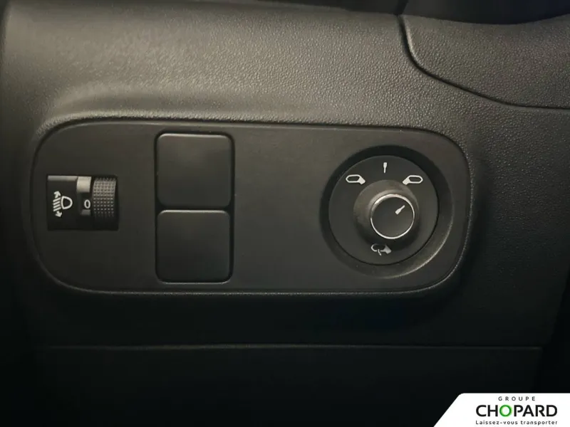 Image secondaire du véhicule 24