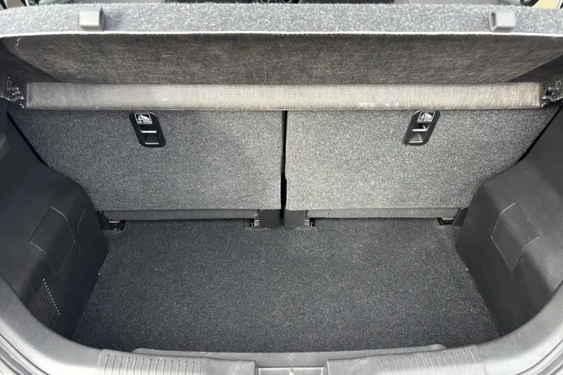 Image secondaire du véhicule 10