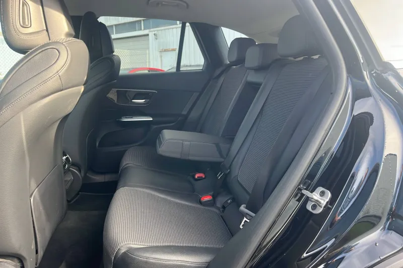 Image secondaire du véhicule 12