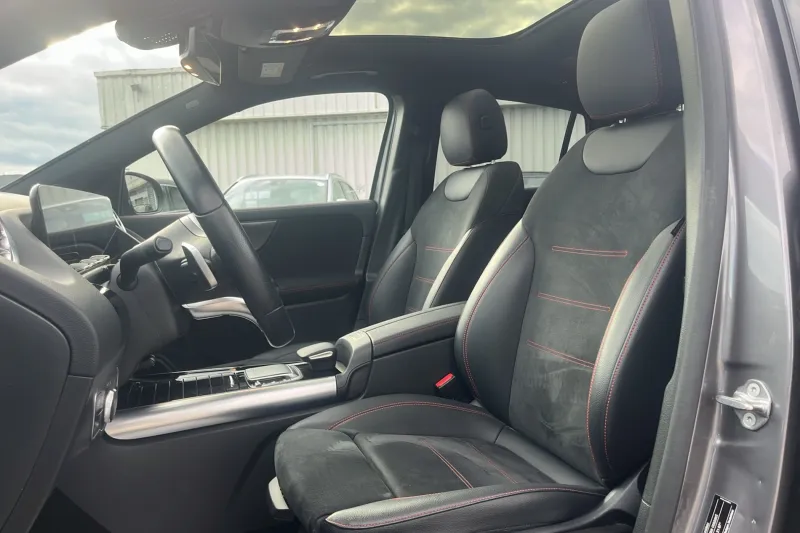 Image secondaire du véhicule 11