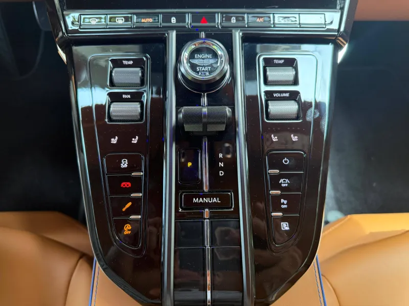 Image secondaire du véhicule 4