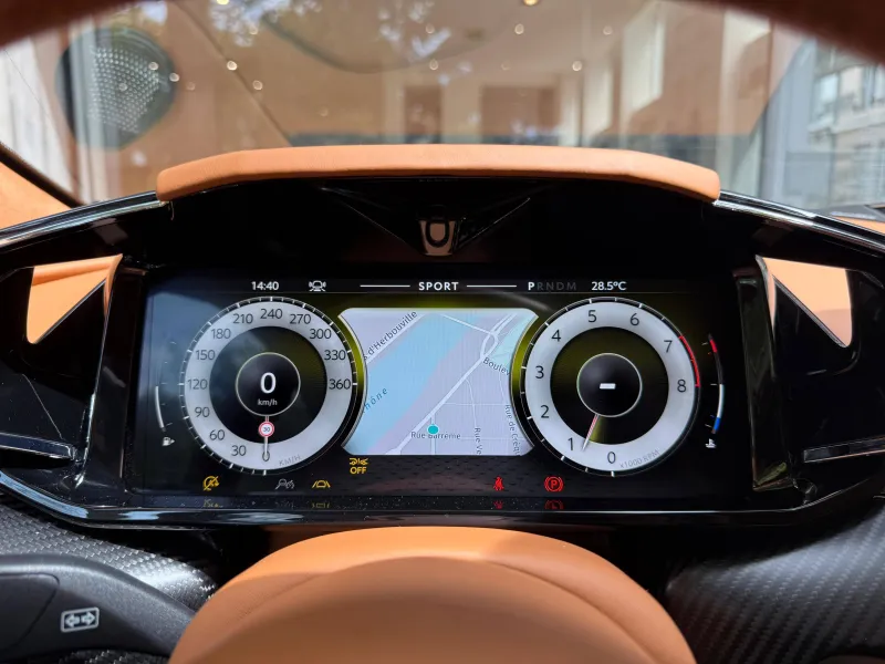 Image secondaire du véhicule 10