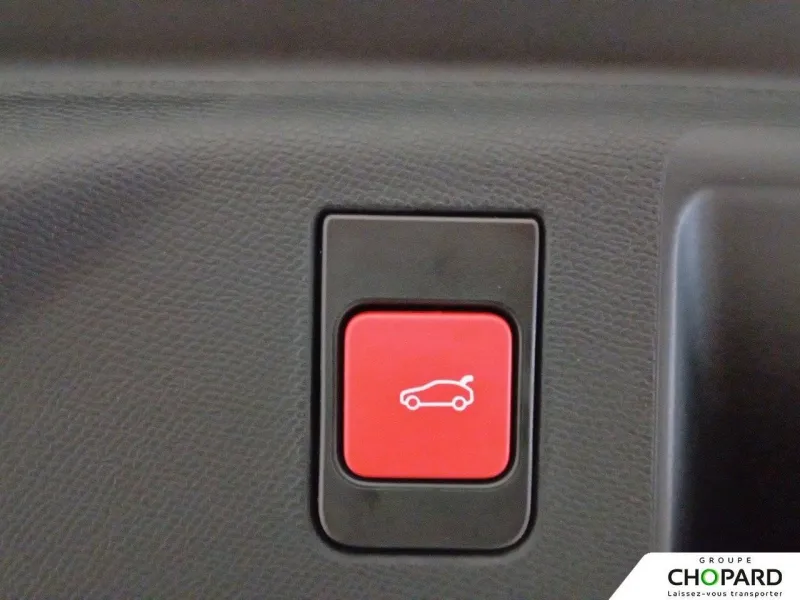 Image secondaire du véhicule 4