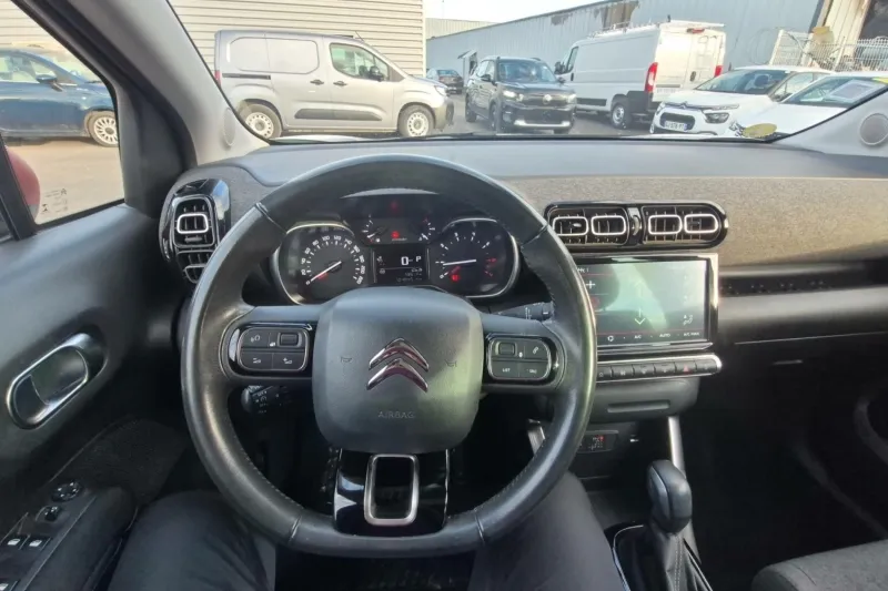 Image secondaire du véhicule 19