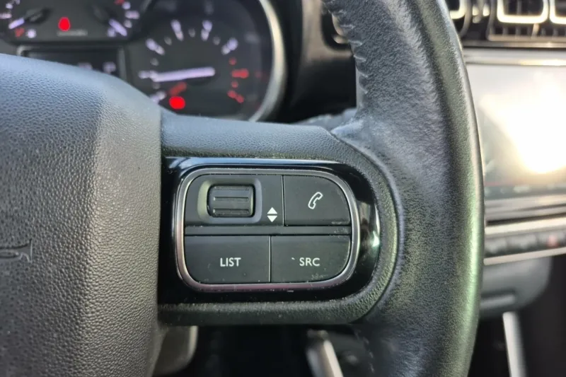 Image secondaire du véhicule 21