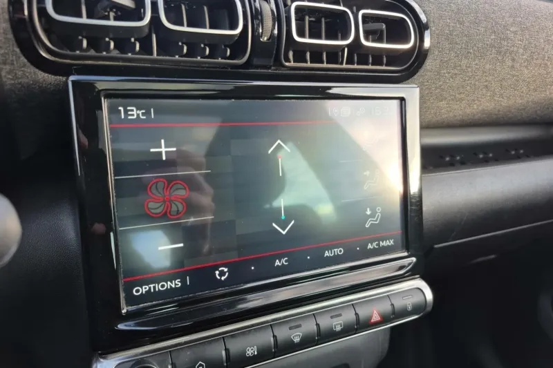 Image secondaire du véhicule 22