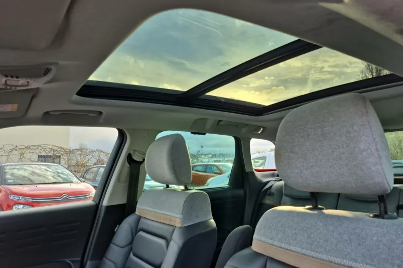 Image secondaire du véhicule 25