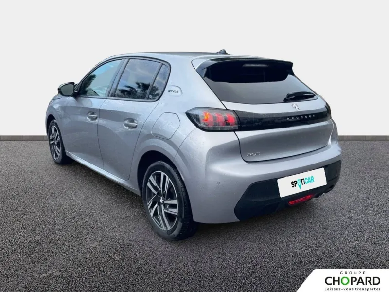 Image secondaire du véhicule 8