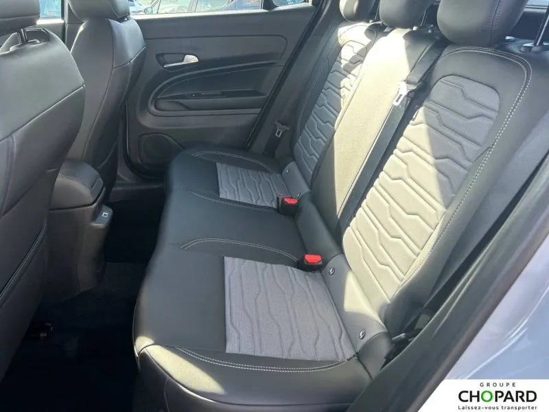 Image secondaire du véhicule 12