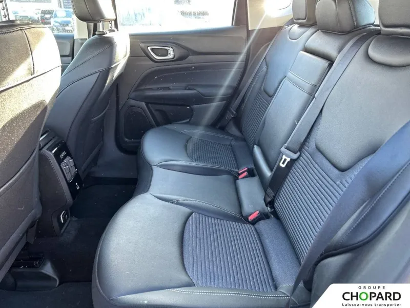 Image secondaire du véhicule 12