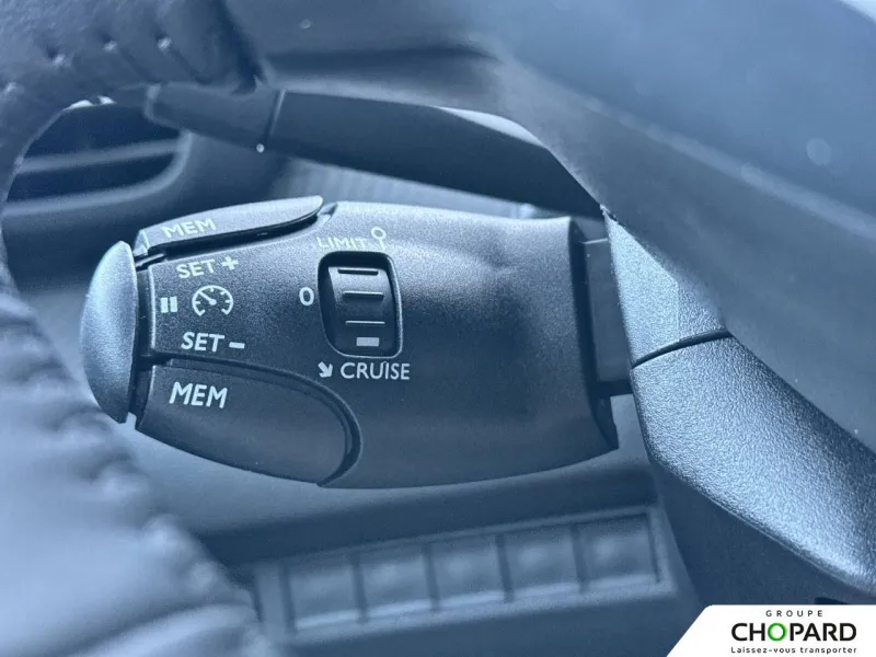 Image secondaire du véhicule 19