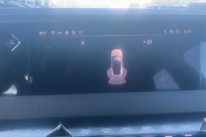 Image secondaire du véhicule 44